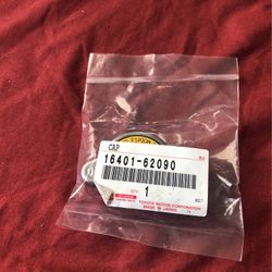 Genuine Radiator Cap For 1992 Toyota Camry V6