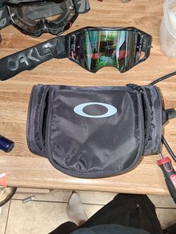 Oakley airbrake goggles with prism iridium lens