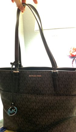 Michael kors purse