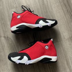 Jordan 14 toro(size 9.5)