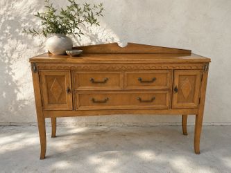 Stanley Windermere Buffet