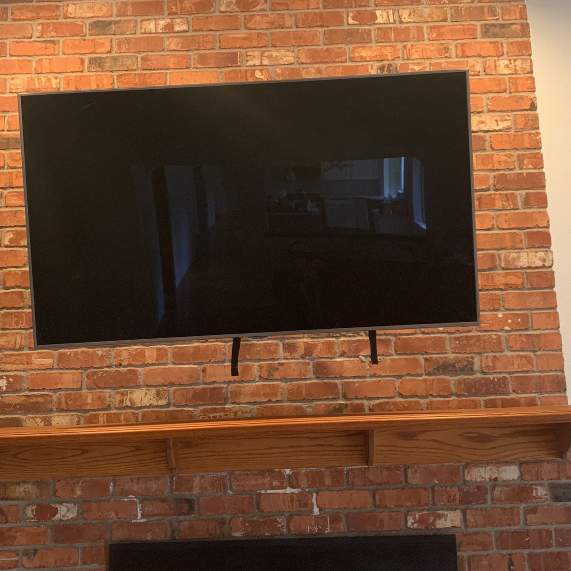 PENDING Pickup  60 Inch Smart Television 