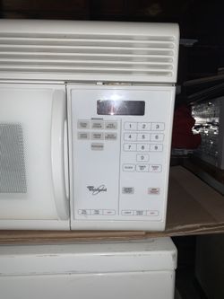 Whirlpool Microwave READ DESCRIPTION!