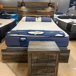 Drystan Brown Panel Bedroom Set