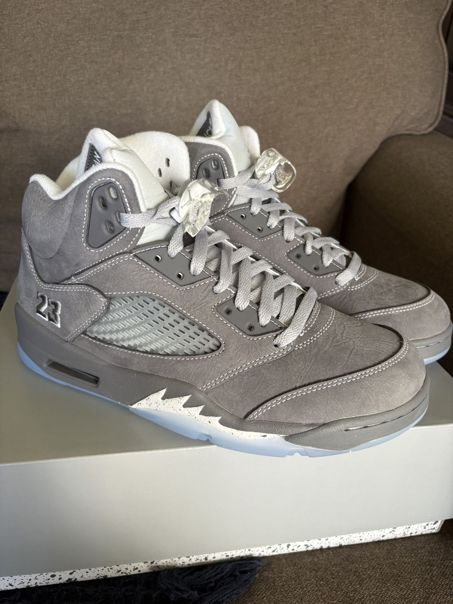 Jordan 5 Retro OG Wolf Gray.