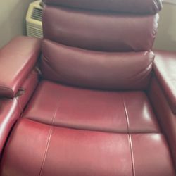 Red Leather Chair/ New Paid 1.000 Asking 400.00