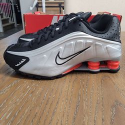 Nike shox R4