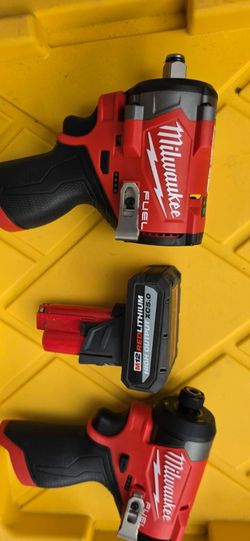 MILWAUKEE 
M12 FUEL  12-VOLT LITHIUM ION BRUSHLESS CORDLESS GEN-4  1/4 IN HEX IMPACT DRIVER/ 1/2 IN STUBBY IMPACT WRENCH  WITH. HIGH OUTPUT 5.0AH BATT