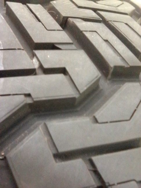 2 Nitto LT 315/75 R 16 Recon Grappler Tires