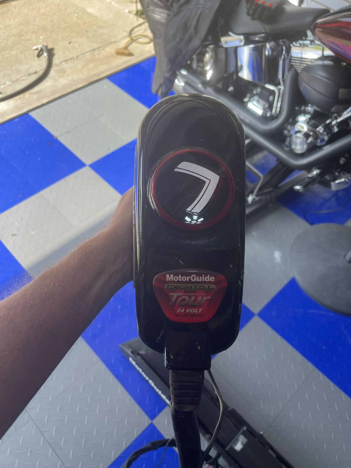 Tour Edition Bow Mount Foot Control Trolling Motor 82 for