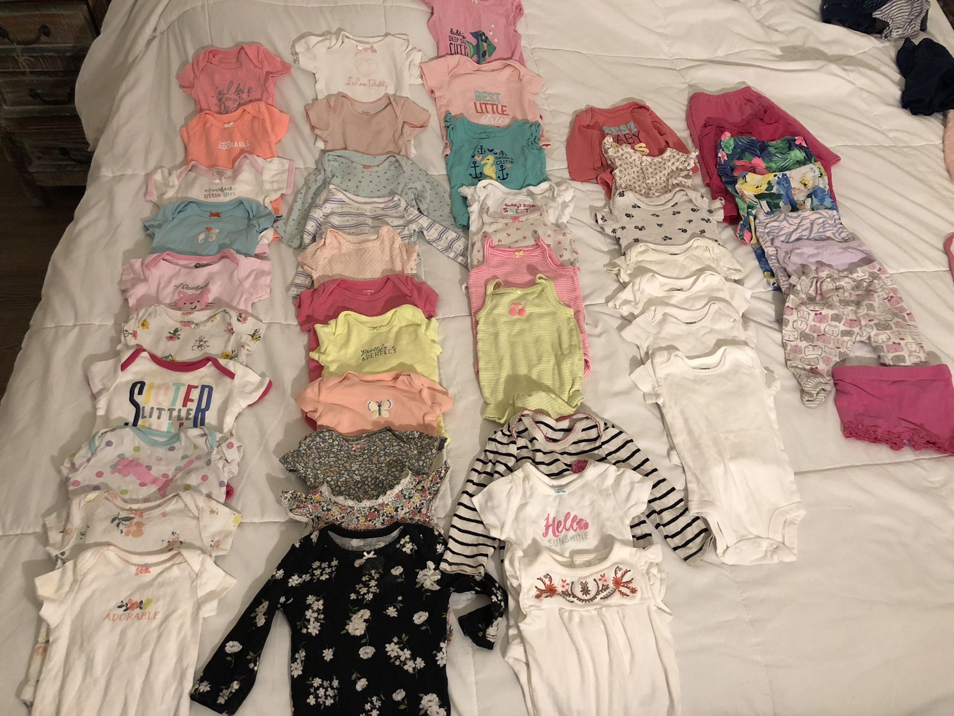 Baby girl clothing - NB to 6 months - 60 pieces