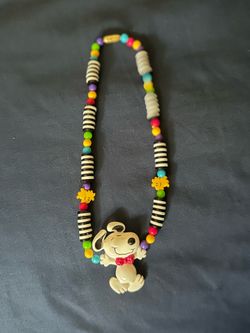 Vintage AVON Girls SNOOPY Necklace