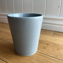 pale blue plant pot