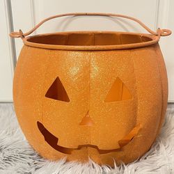 Metal pumpkin bucket 