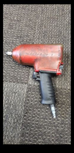 Snap On XT7100 IMPACT WRENCH 1/2" DRIVE AIR TOOL