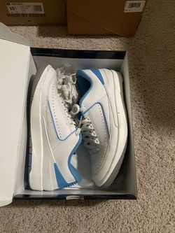 Jordan 2 UNC size 10