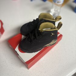 Jordan MVP Black Metallic Gold