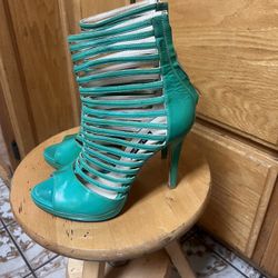 Green Heel Shoes Size 6’5