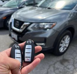 Nissan Sentra Rogue Altima Pathfinder Kicks key fob