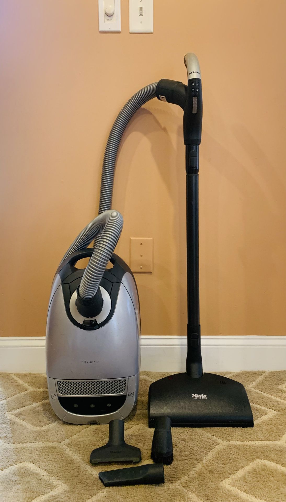 Miele Capricorn canister vacuum cleaner