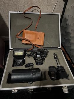 Minolta 35mm Film Camera Kit with Case