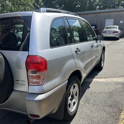 Toyota rap 4 2003-145.231 Miles low 