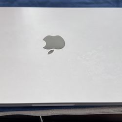 2024 MacBook Air 16GB RAM M3