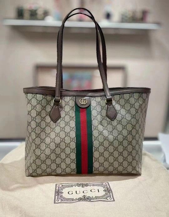 Gucci Medium Shopper Shoulder Bag