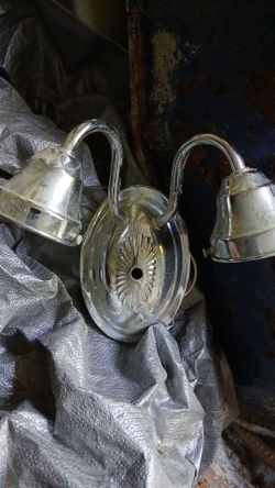 Light fixtures