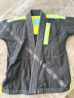 Albino & Preto Spongebob Gi - Kids Size M2 W/ Free Essentials Gi