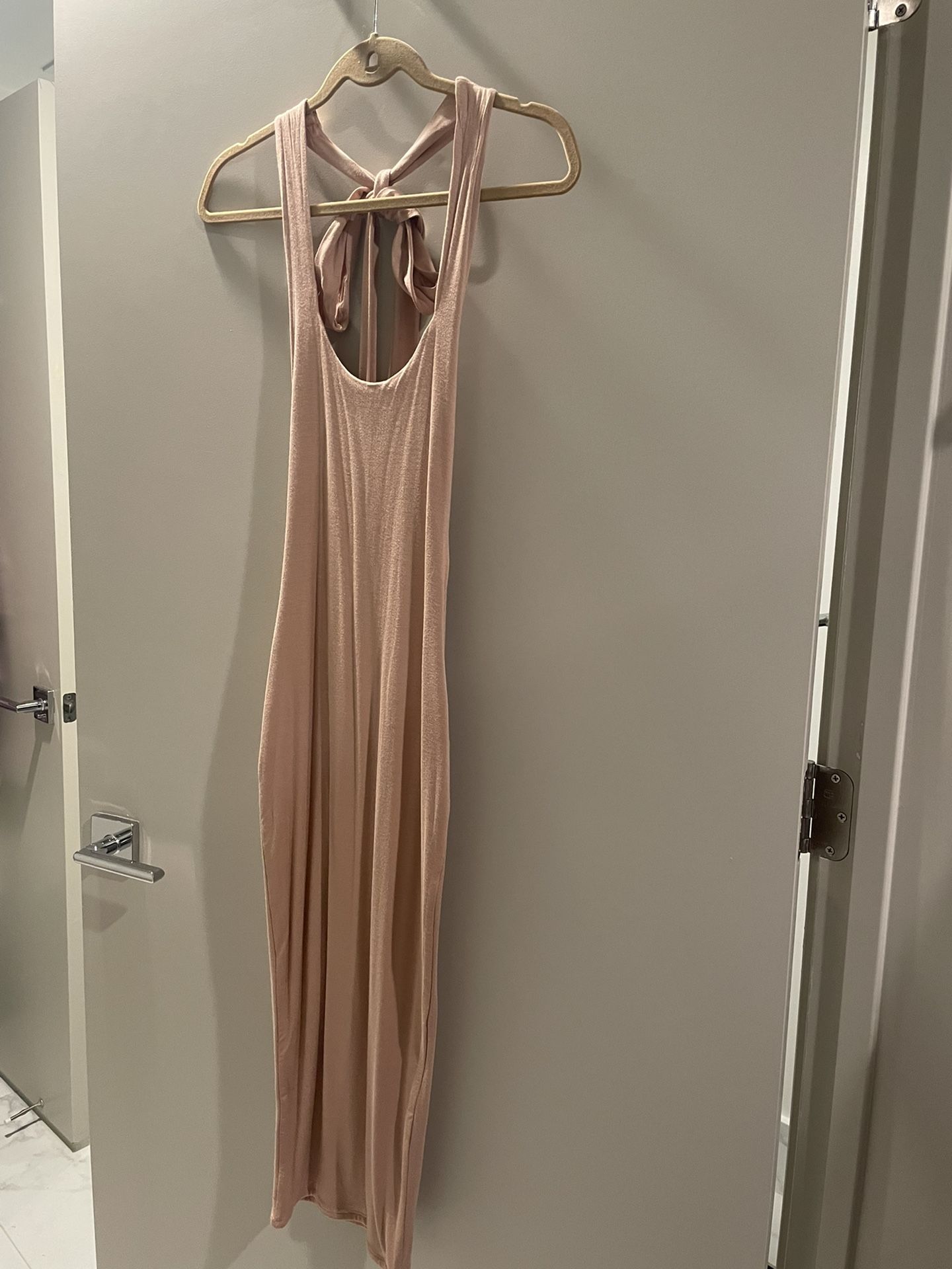 Oh Polly blush pink halter strap tie body con midi dress new with tags on
