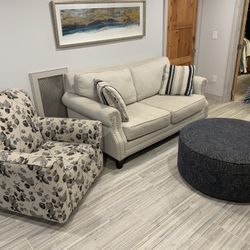 Living Room Set (Sofa, Chair & Ottoman)