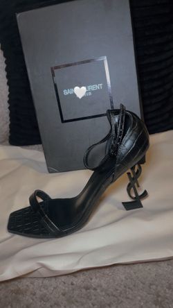 Woman’s Heels Size 7 new in box