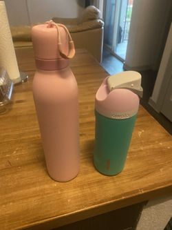 14 oz and  24oz  Owala Water Bottles 