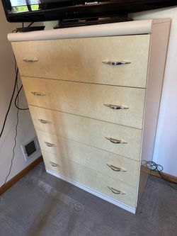 Chest of 5 drawers