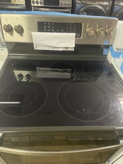 All Electric Stove 4 Burners
