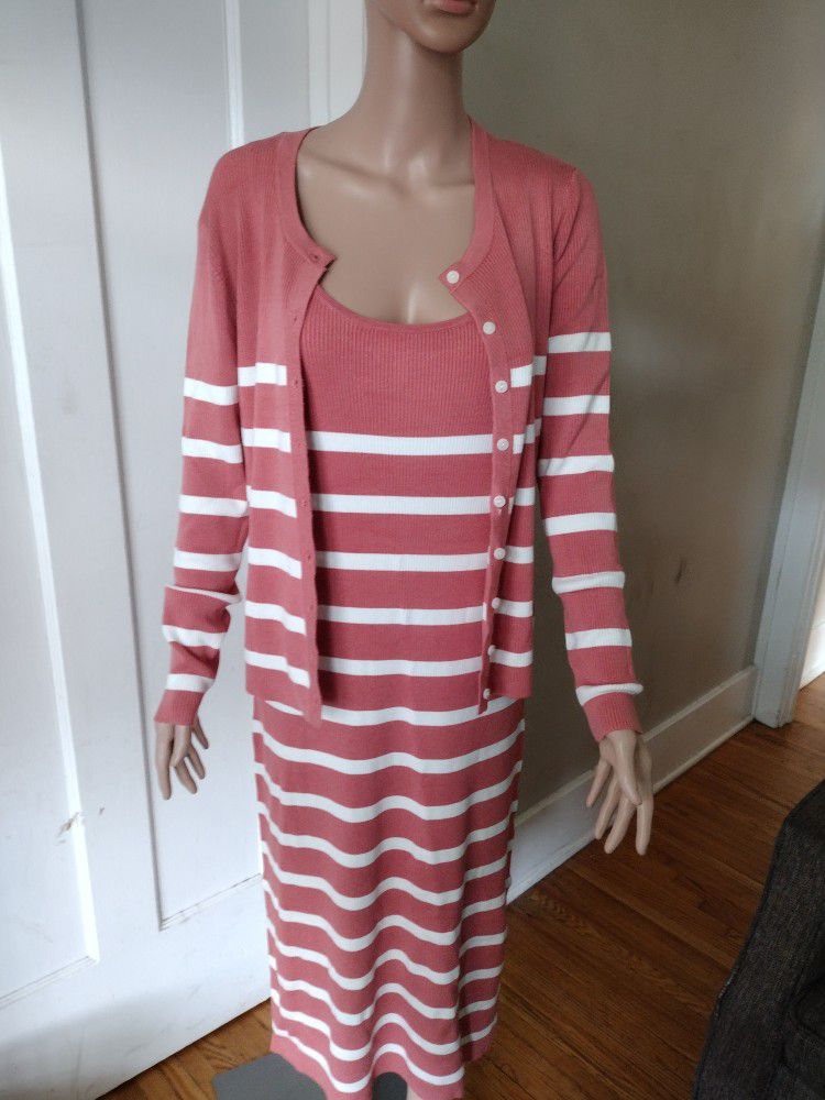 New Large Woman's Cardigan And Dress Set