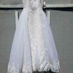Brand New Oleg Cassin-Wedding Dress
