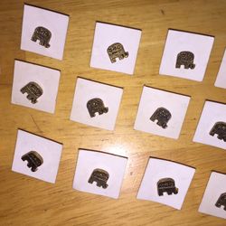 Lot of 15 vintage republican GOP Pins RNC  