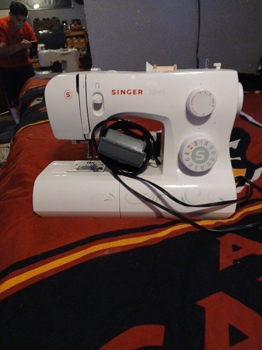 .singer Sawing Machine