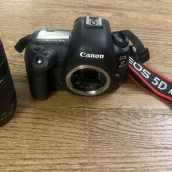 Canon 5D Mark IV Like New With 75-300mm