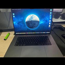 Apple 16-inch M1 Max MacBook Pro