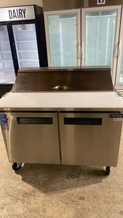 Dukers 2-Door Sandwich Prep Table Refrigerator