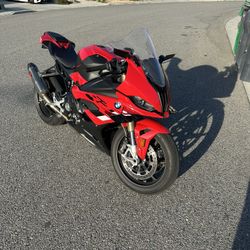 BMW S1000RR 
