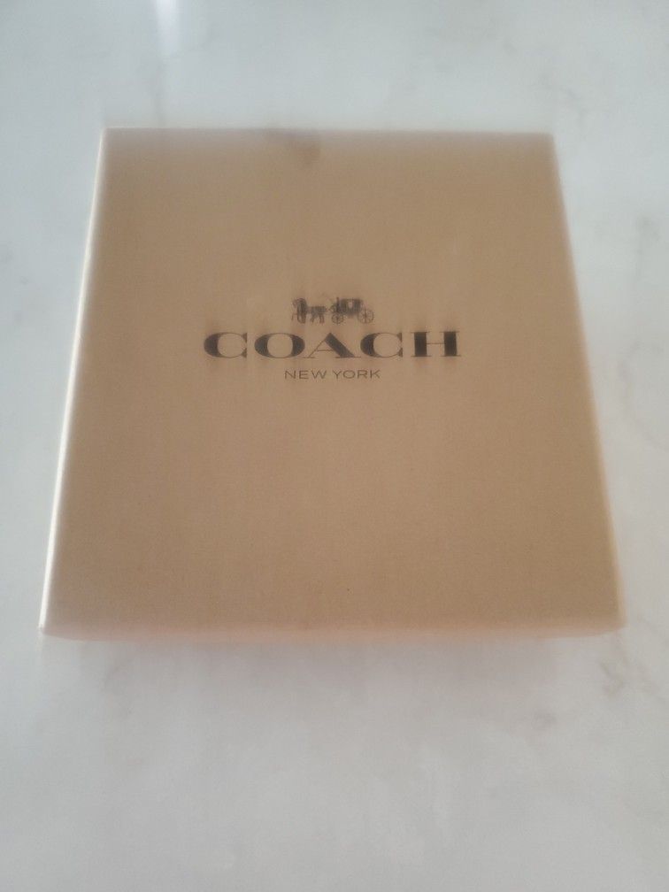 Coach Leash