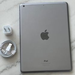 iPad Air 1 , iCloud Unlocked,   Wi-Fi  Internet Access  , Excellent Condition Like New 
