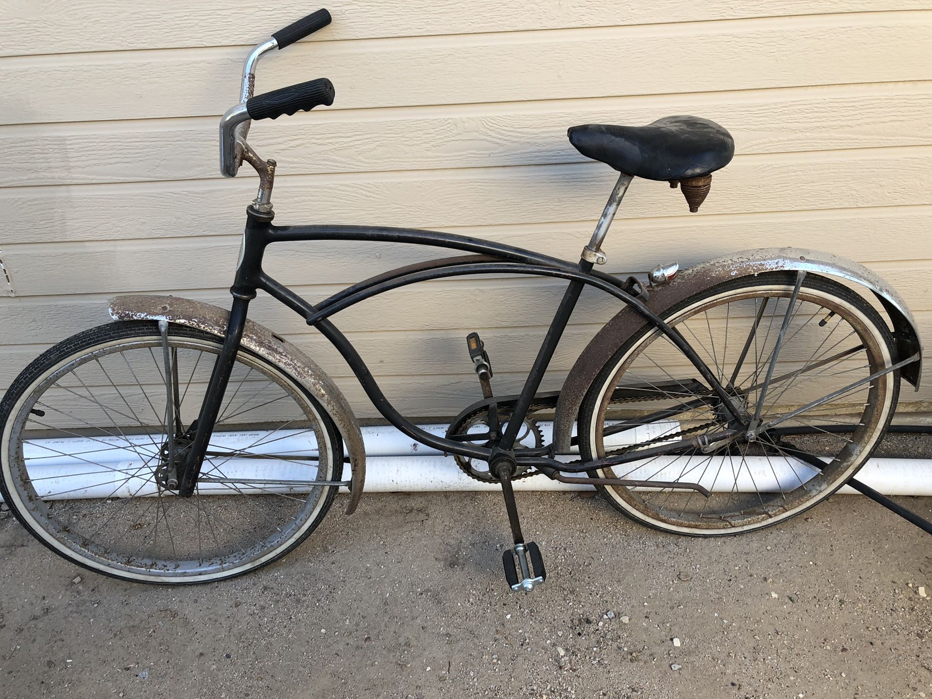 Antique Schwinn Cruiser