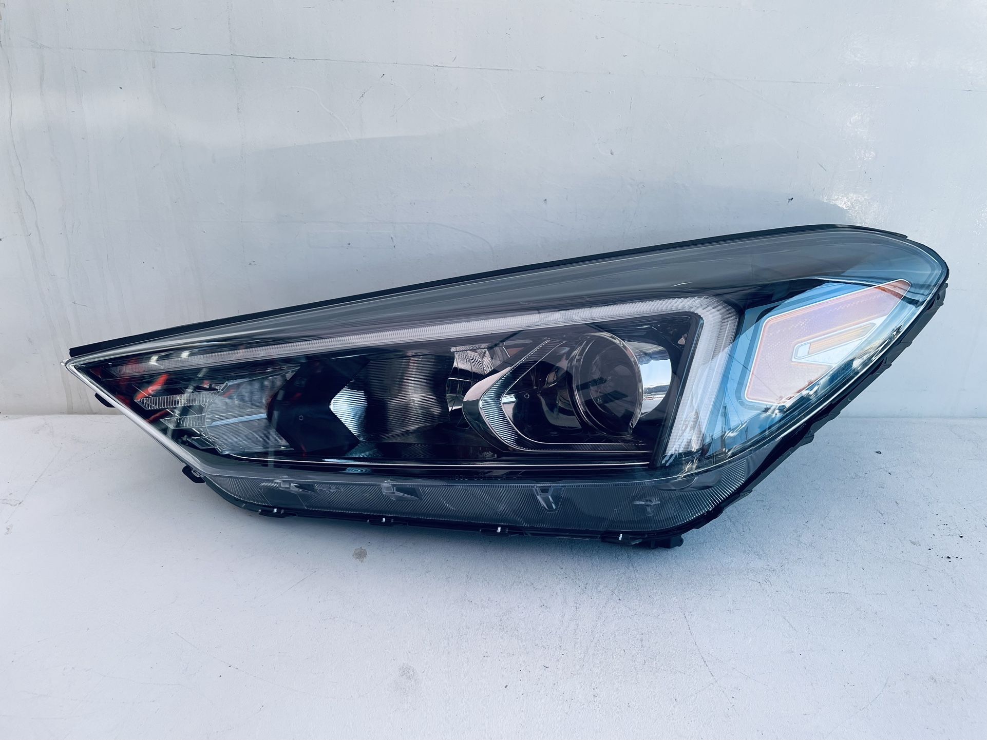 2019-2021 HYUNDAI TUCSON LEFT DRIVER SIDE HEADLIGHT HALOGEN W/led Depo