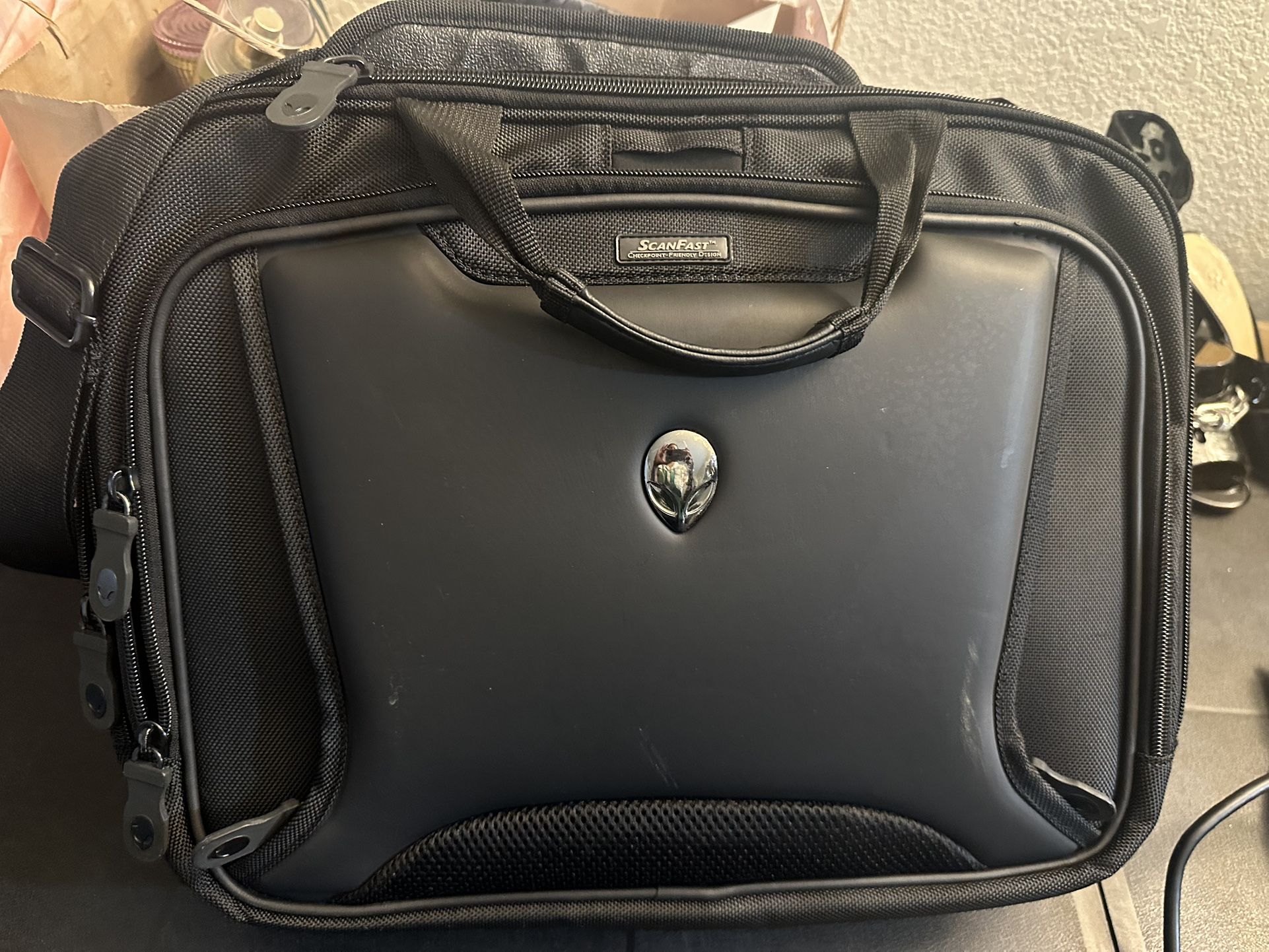 Alienware Messenger Laptop bag- Pre Loved