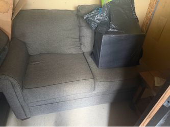 Sectional Couch & Dining Table w Chairs